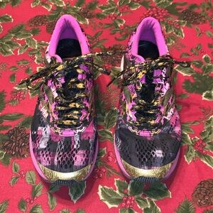 EUC Womens Asics Sneakers Sz 8.  Pink/Black/Gold.